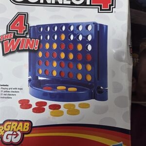 Hasbro Connect 4 Grab & Go - Blue, Red, Yellow